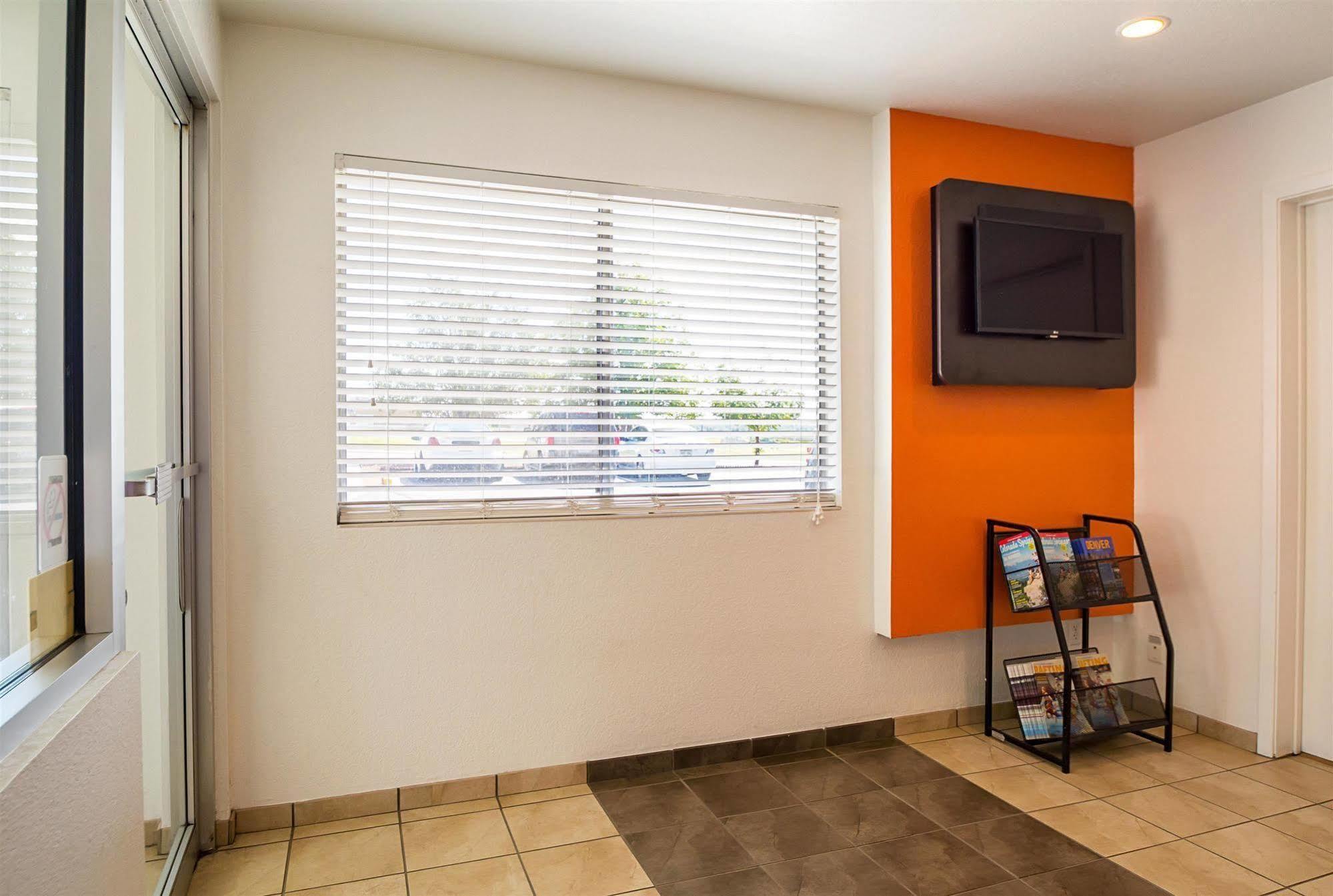 Motel 6-Pueblo, Co - I-25 Exteriör bild