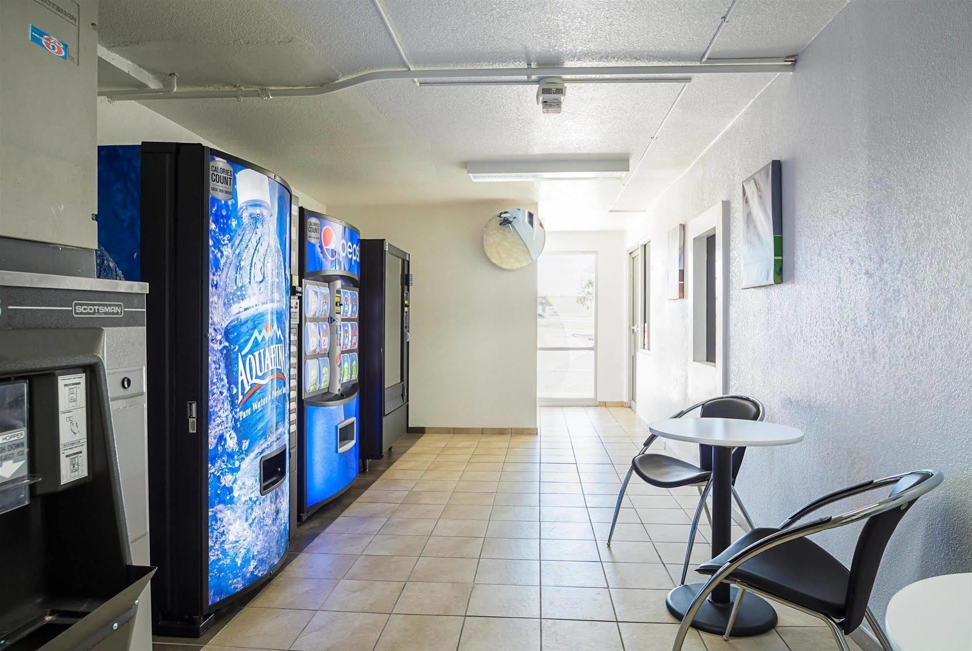 Motel 6-Pueblo, Co - I-25 Exteriör bild